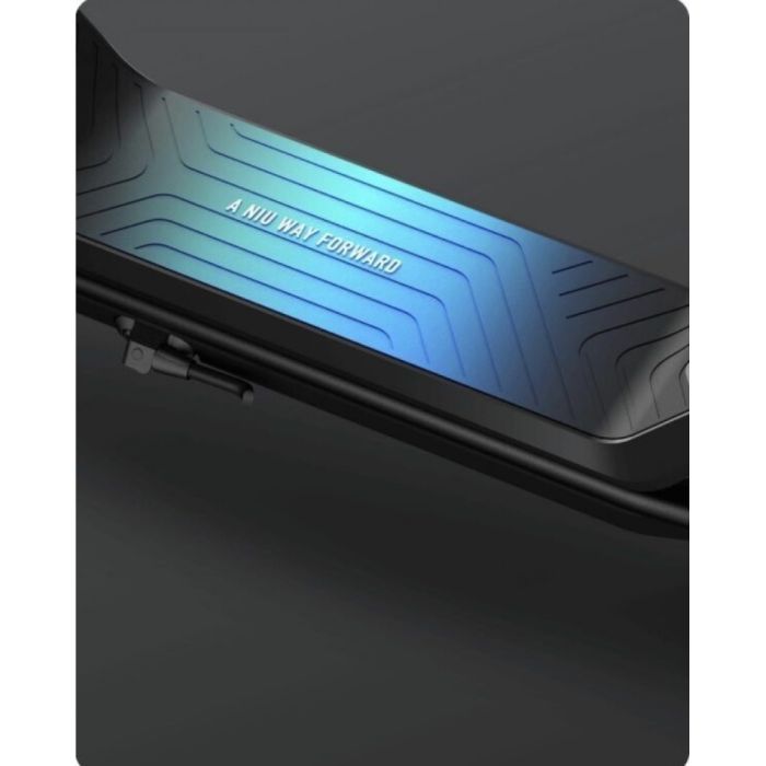 Уцінка Електросамокат NIU KQi3 Pro Gold до 50 км, 700/350 Вт, 9.5"