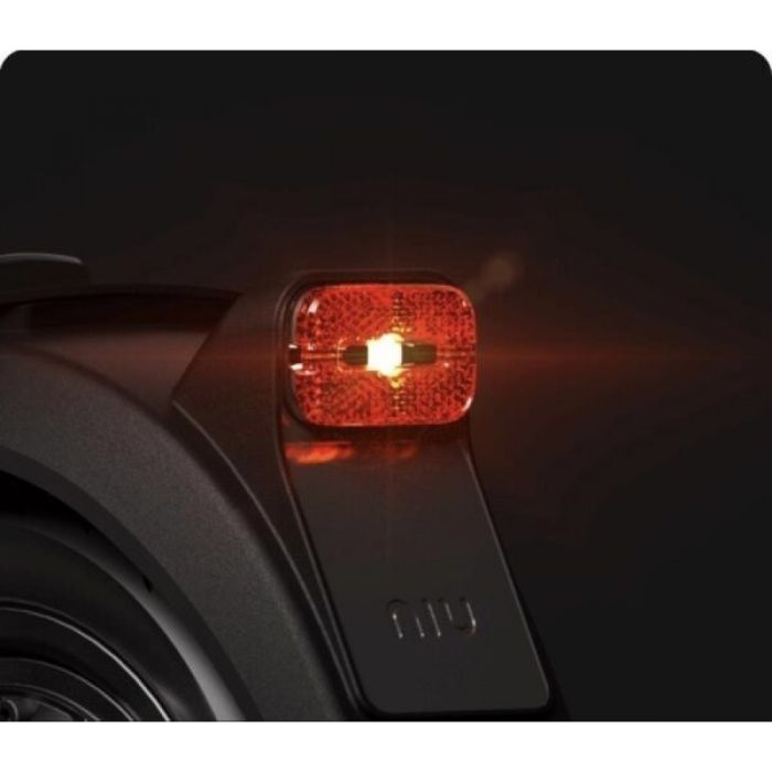 Електросамокат NIU KQi3 Pro Gold до 50 км, 700/350 Вт, 9.5"